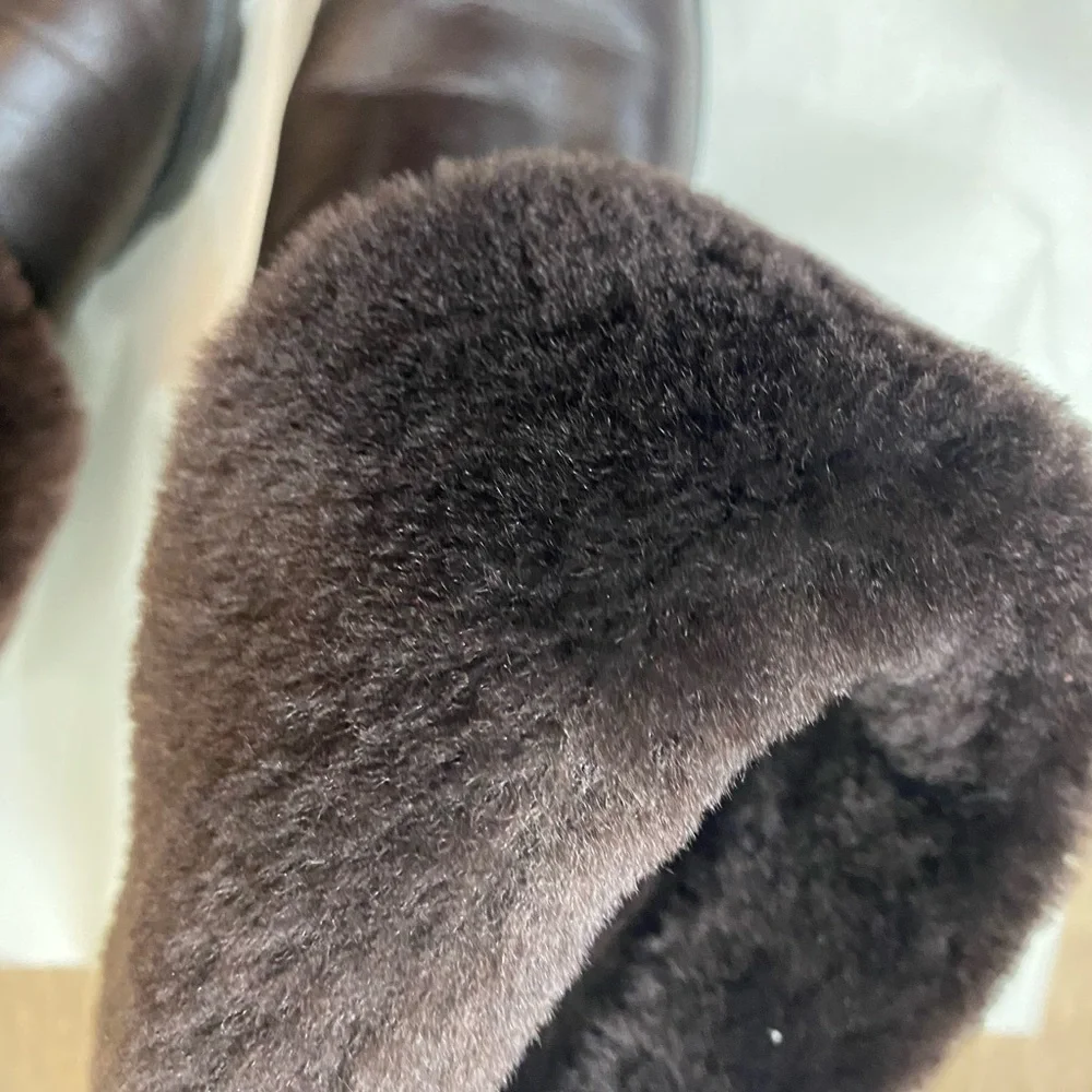 La Canadienne Shearling Boots - Cozy Waterproof Winter Boots Size 8